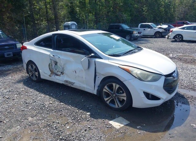2013 HYUNDAI Elantra