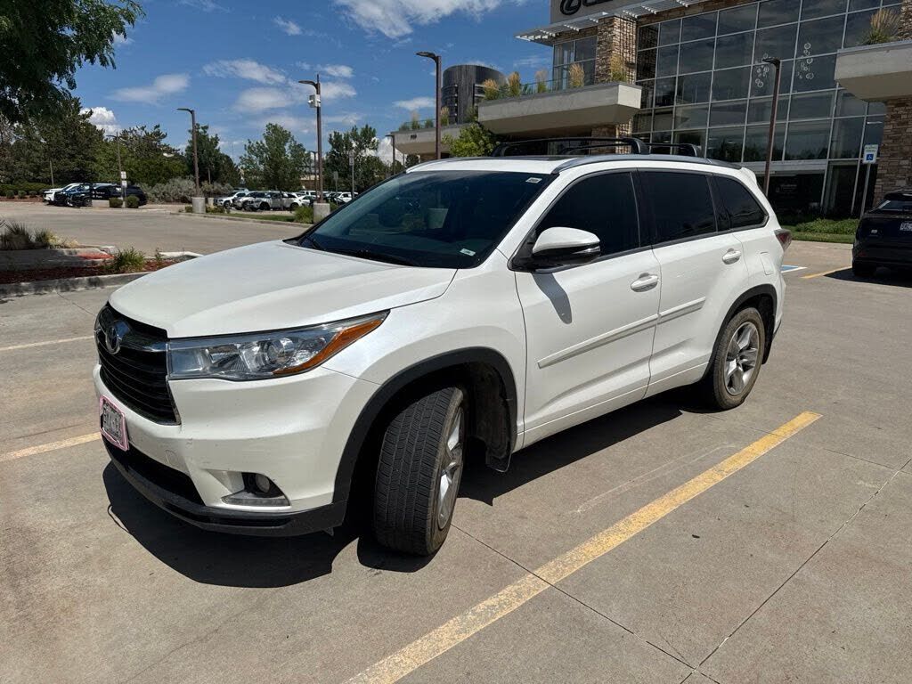 2016 TOYOTA Highlander