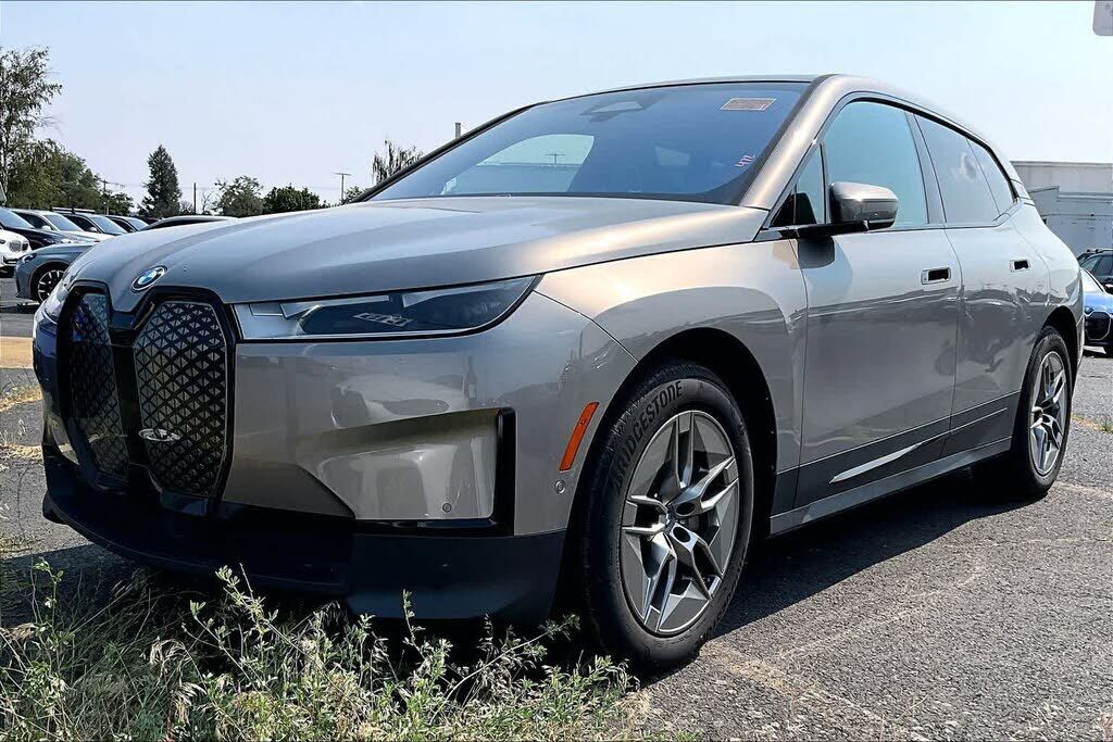 2023 BMW ix
