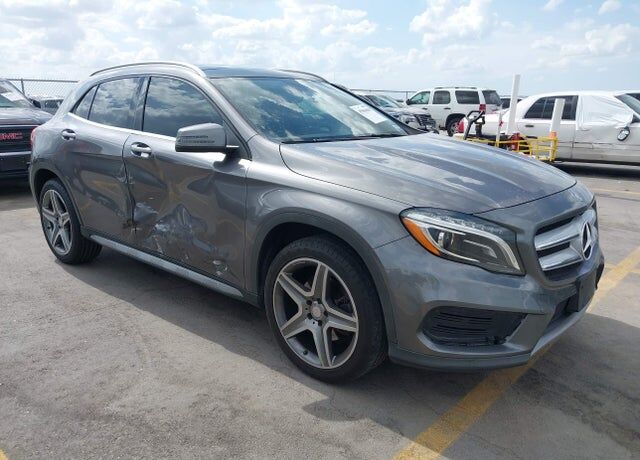 2015 MERCEDES-BENZ GLA-Class