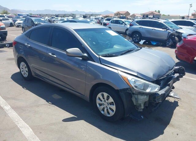 2015 HYUNDAI Accent