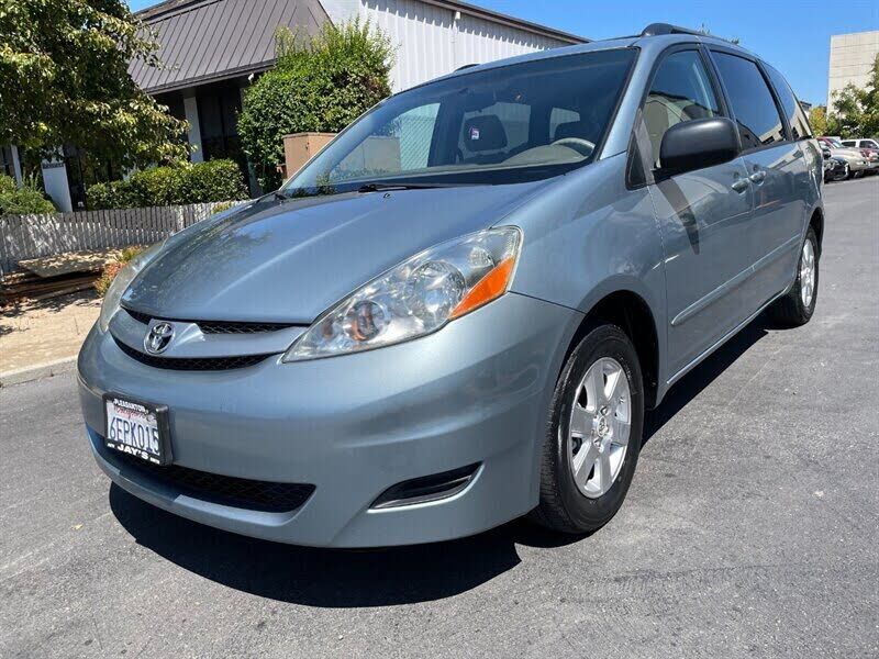 2008 TOYOTA Sienna