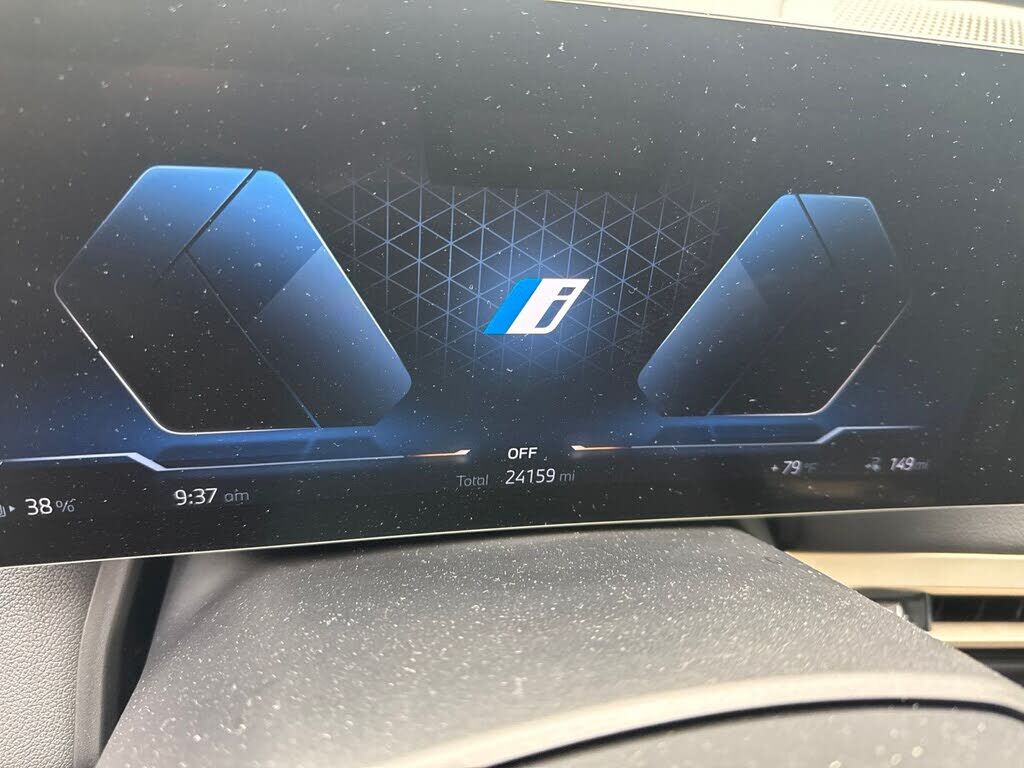 2025 BMW ix