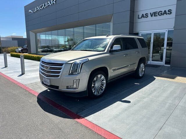 2016 CADILLAC Escalade