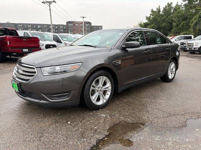 2017 FORD Taurus