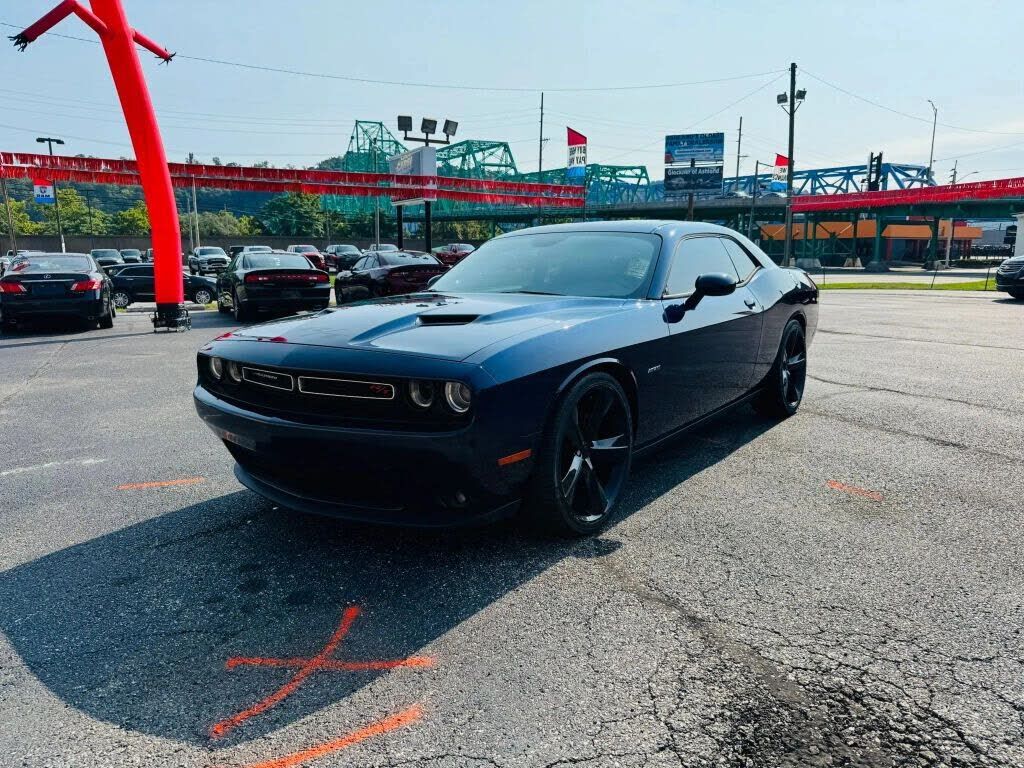 2016 DODGE Challenger