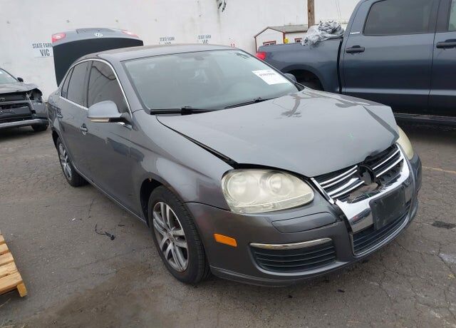 2005 VOLKSWAGEN Jetta