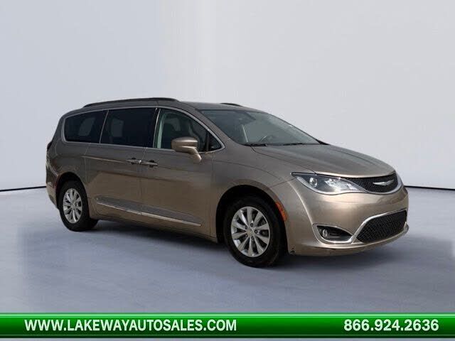 2017 CHRYSLER Pacifica