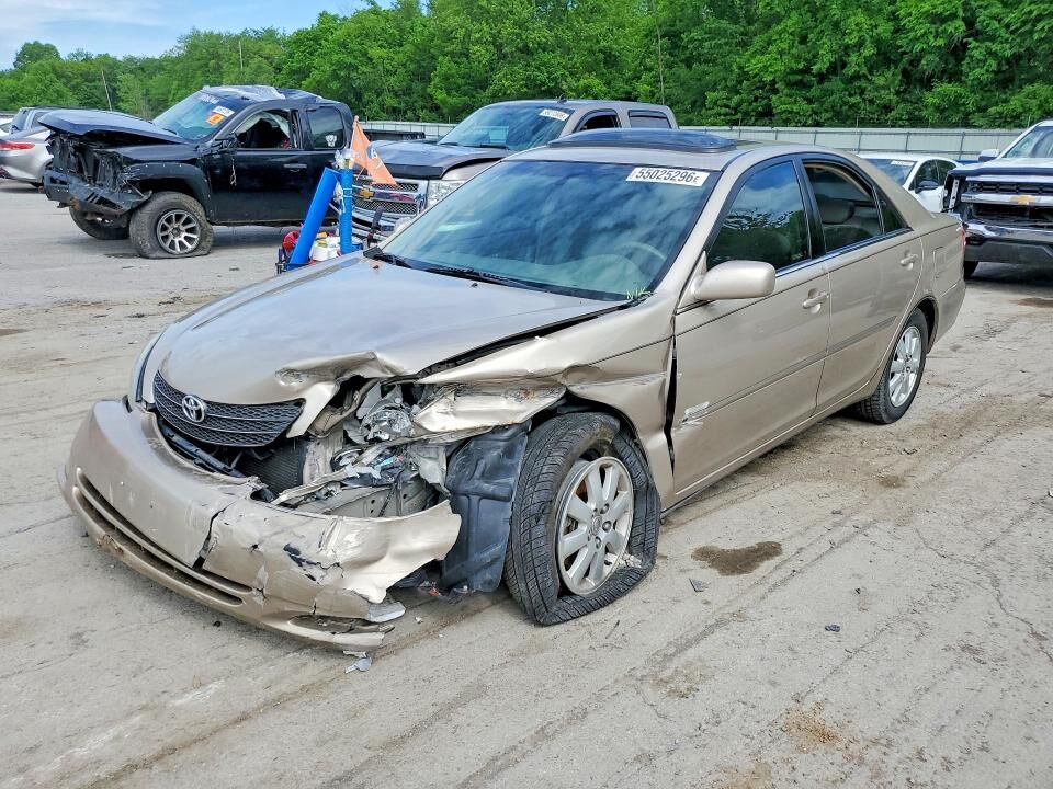 2004 TOYOTA Camry