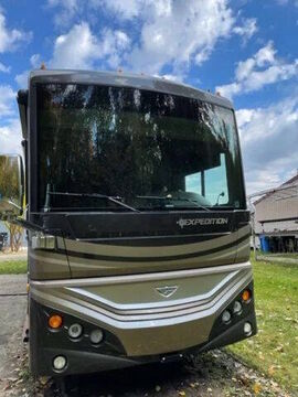 2014 FREIGHTLINER XC-M Modular Rail Rear Engine Motor Home Chassis
