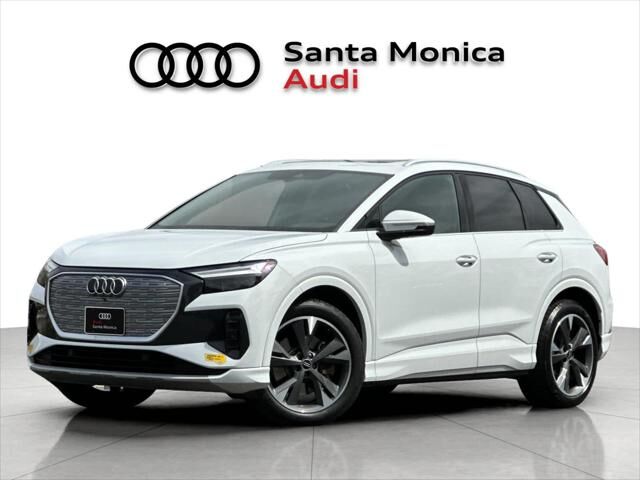 2022 AUDI Q4