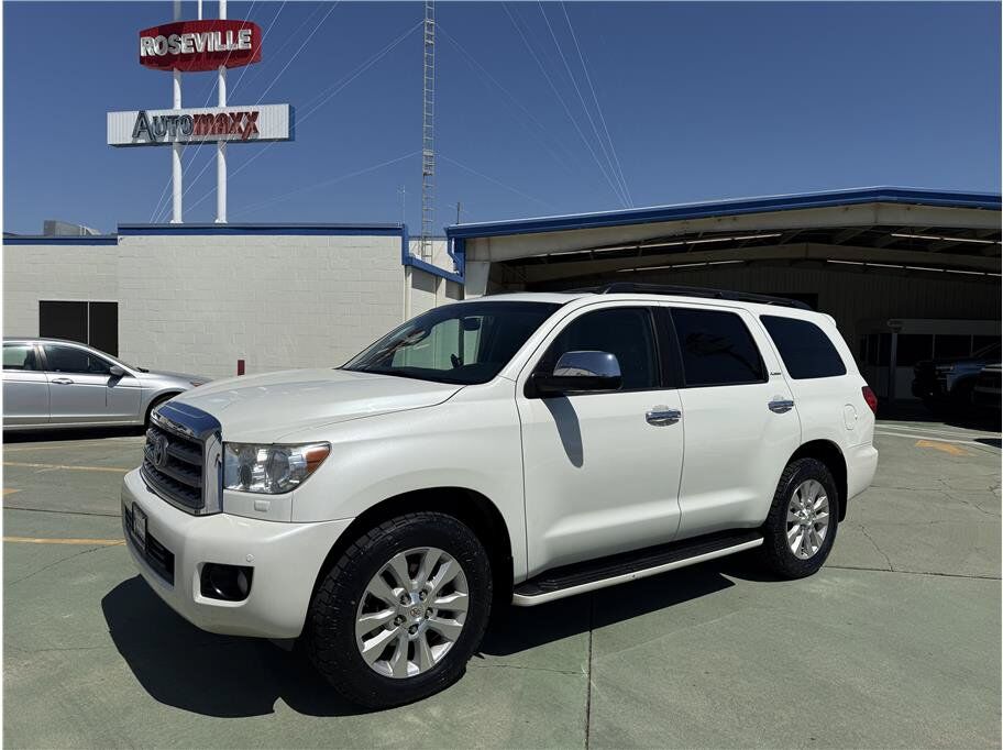 2015 TOYOTA Sequoia