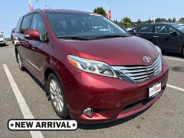2015 TOYOTA Sienna