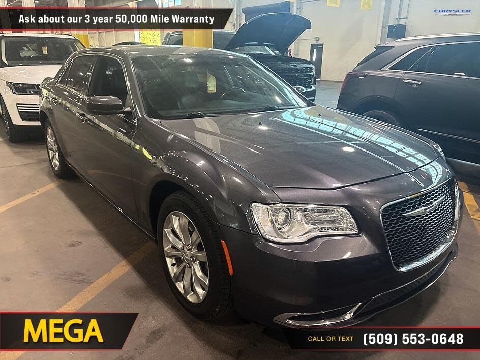 2018 CHRYSLER 300