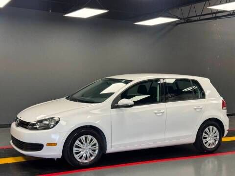 2012 VOLKSWAGEN Golf