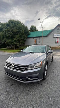 2019 VOLKSWAGEN Passat