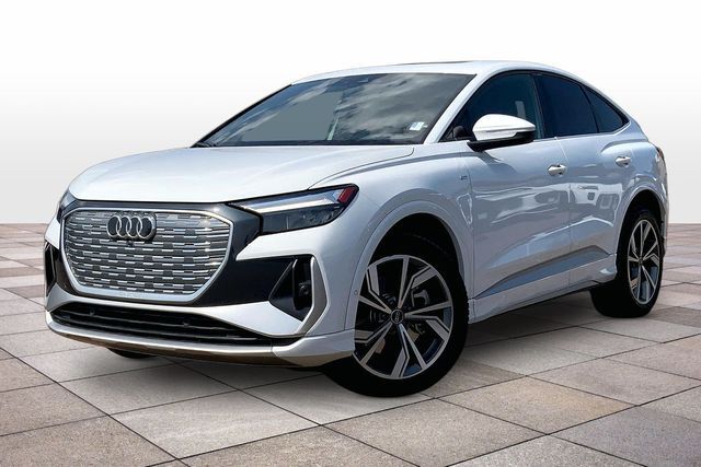 2023 AUDI Q4