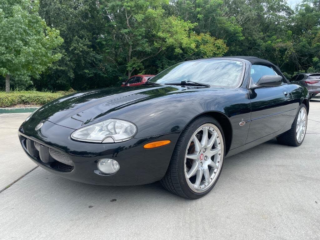 2002 JAGUAR XKR