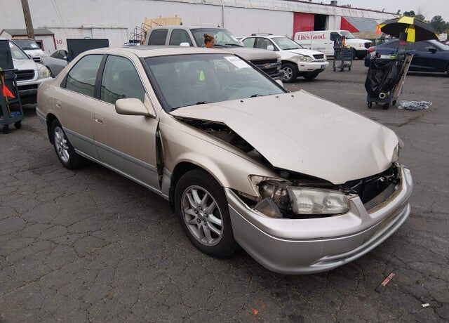 2001 TOYOTA Camry