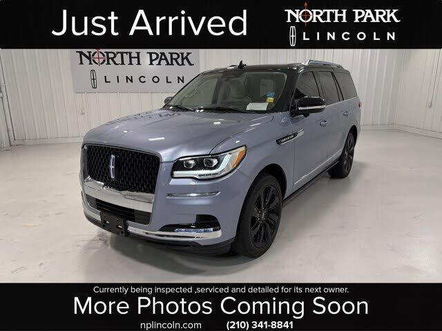 2022 LINCOLN Navigator