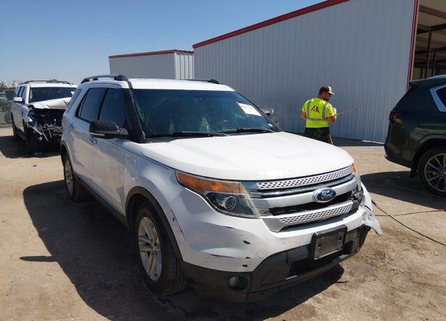 2014 FORD Explorer