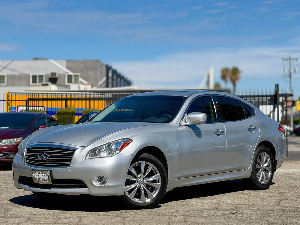 2014 INFINITI Q70