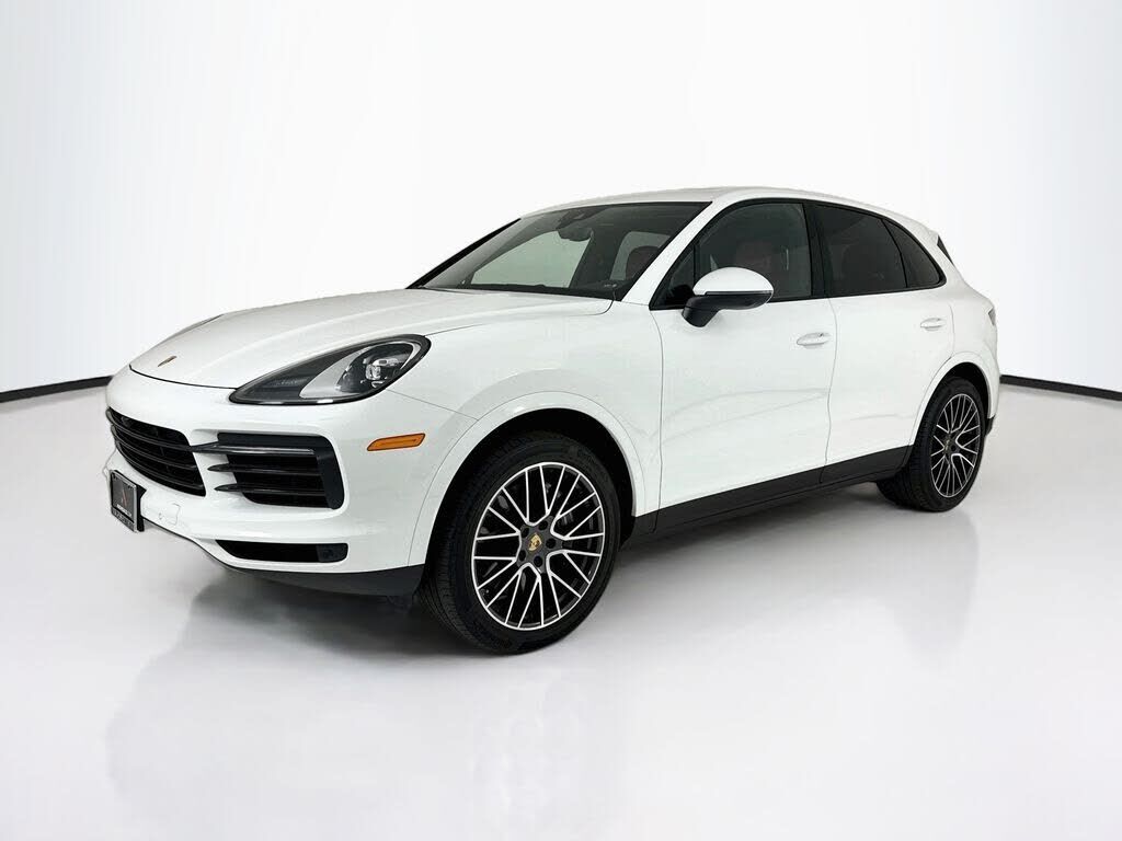 2023 PORSCHE Cayenne