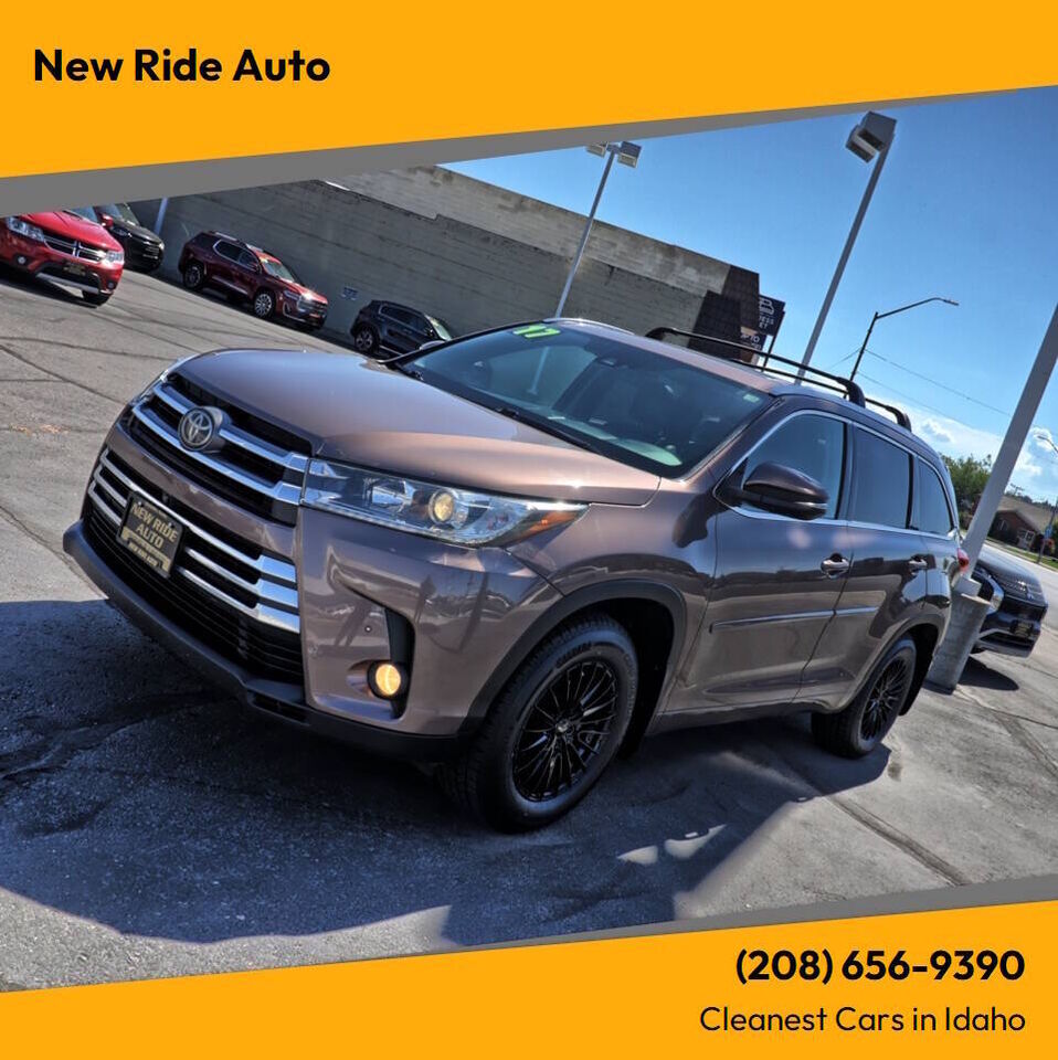 2017 TOYOTA Highlander