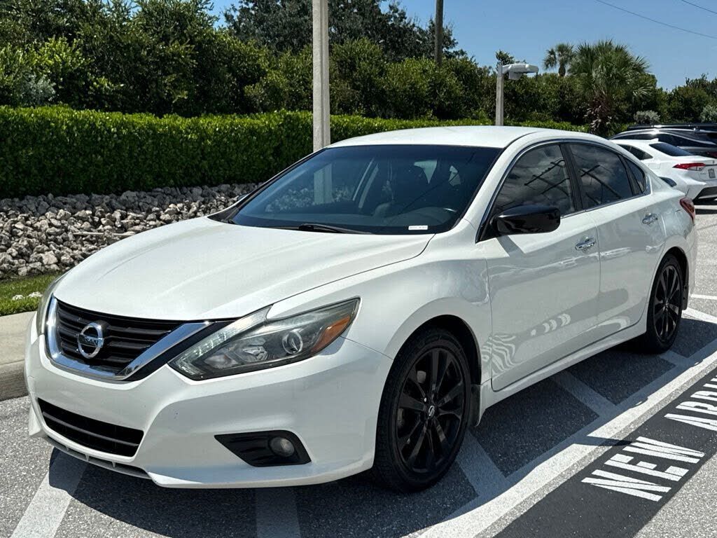 2017 NISSAN Altima