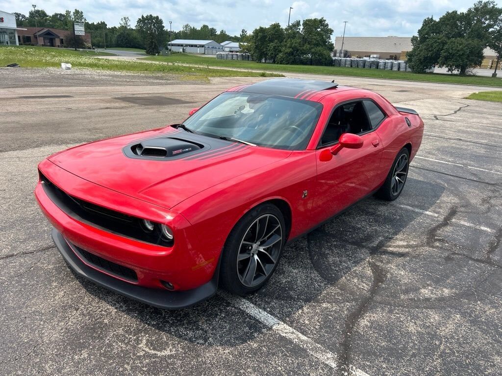 2016 DODGE Challenger