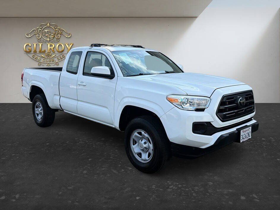 2018 TOYOTA Tacoma
