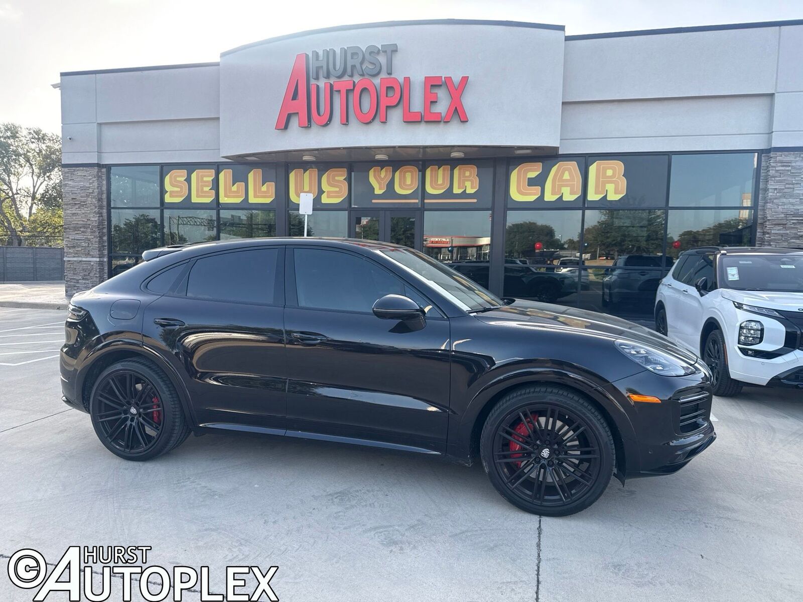 2022 PORSCHE Cayenne