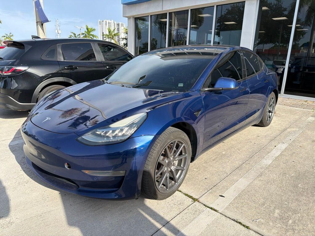 2018 TESLA Model 3