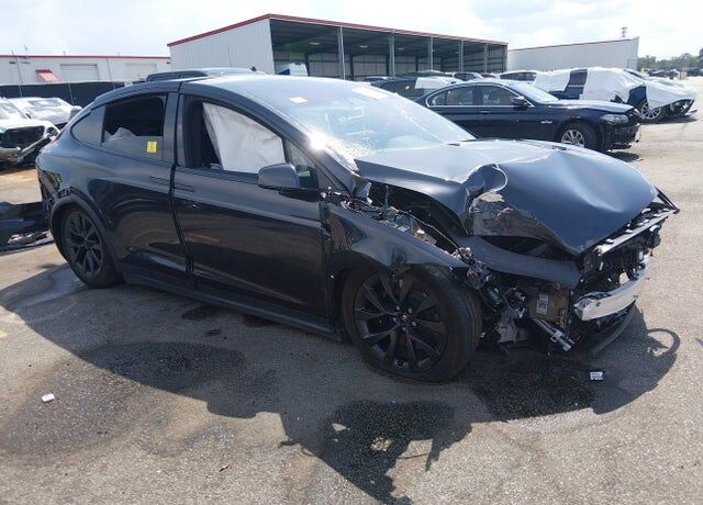 2024 TESLA Model X
