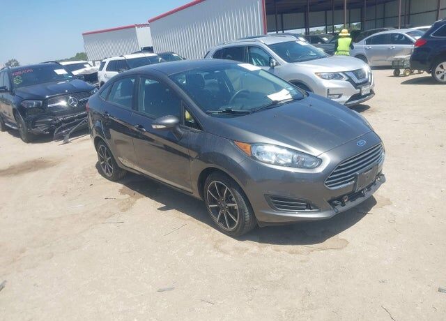 2015 FORD Fiesta