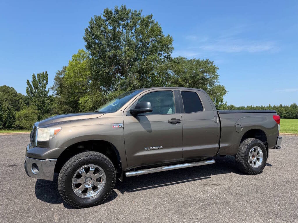 2011 TOYOTA Tundra