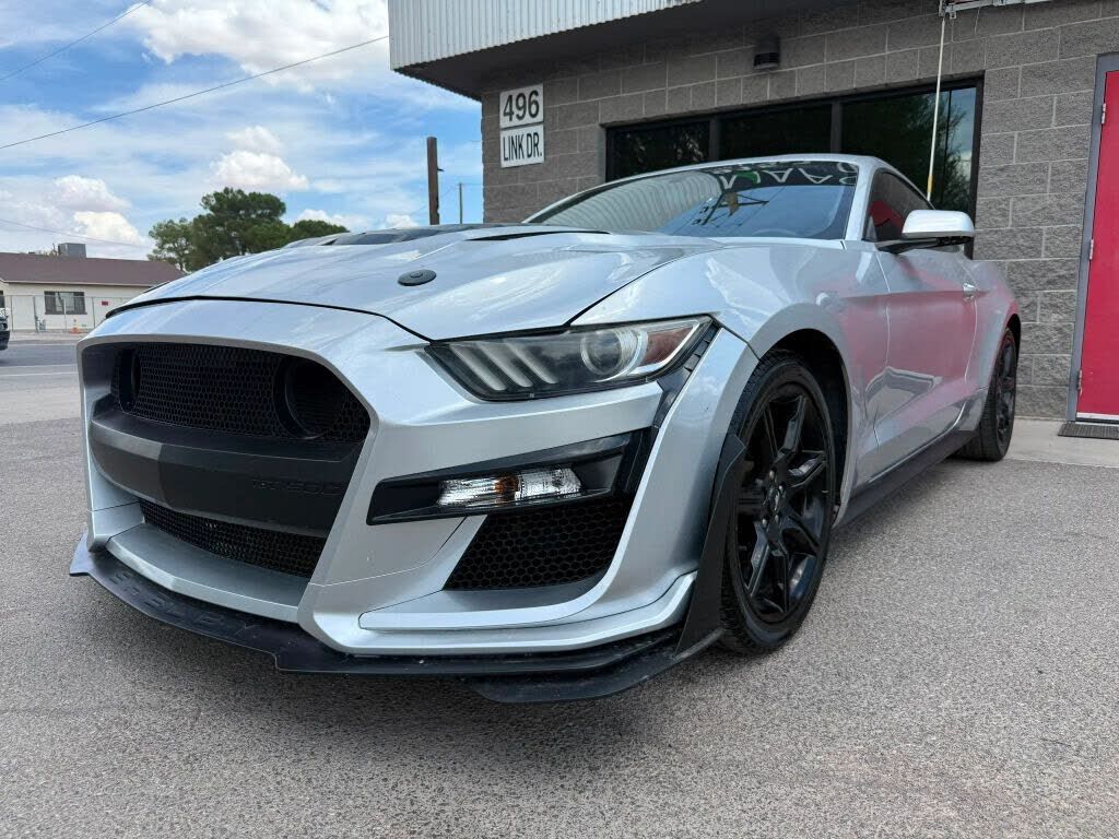 2017 FORD Mustang