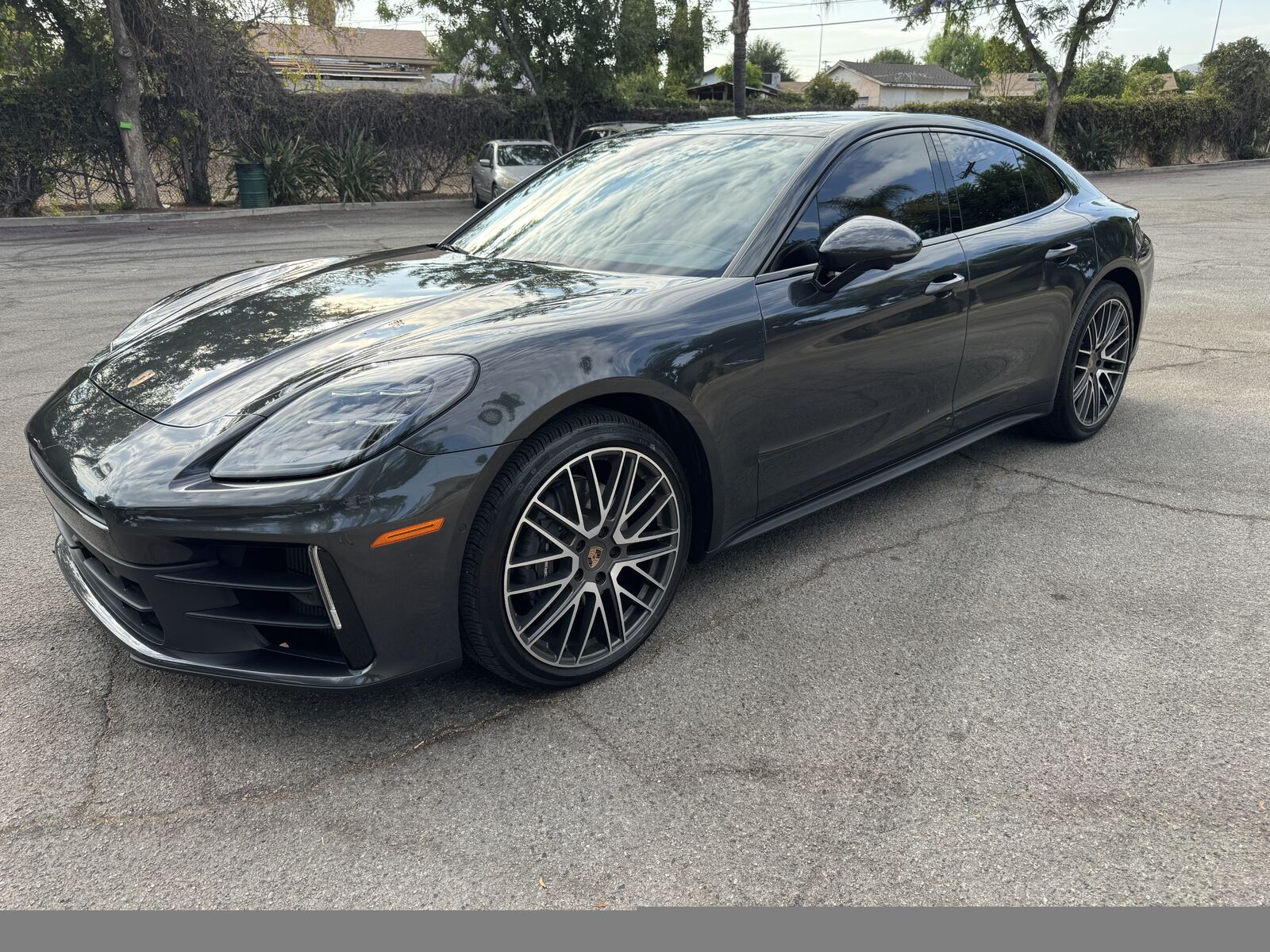 2024 PORSCHE Panamera