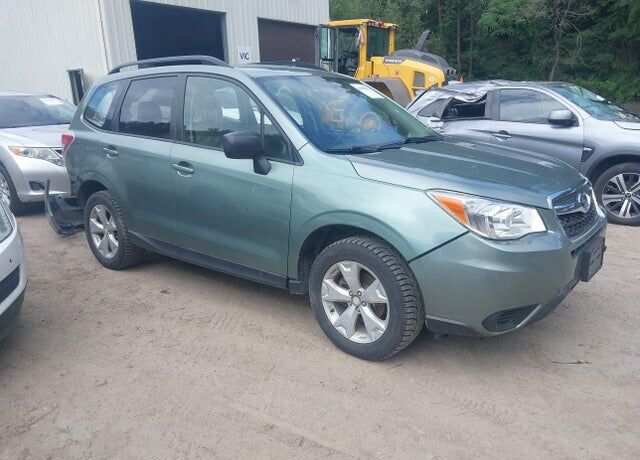 2016 SUBARU Forester