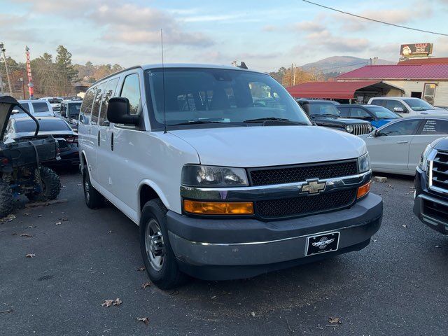 2020 CHEVROLET Express