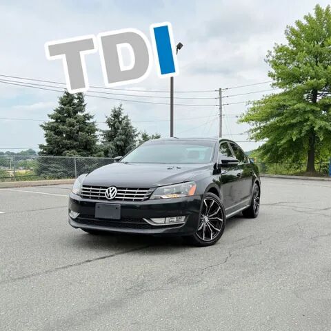 2013 VOLKSWAGEN Passat