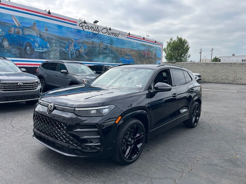 2026 VOLKSWAGEN Tiguan