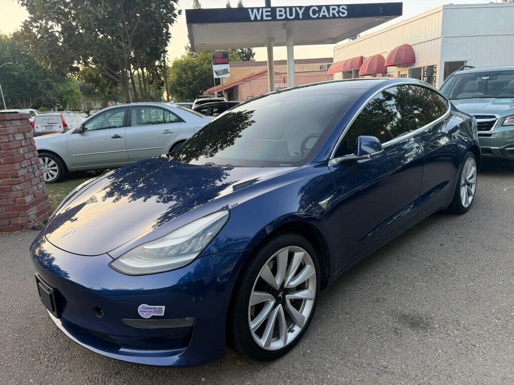 2019 TESLA Model 3