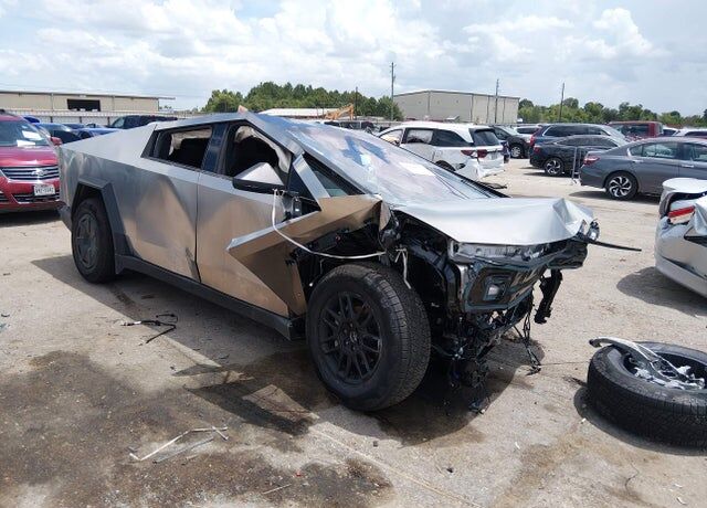 2026 TESLA Cybertruck