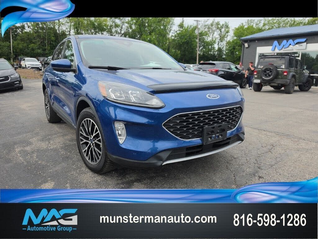 2022 FORD Escape