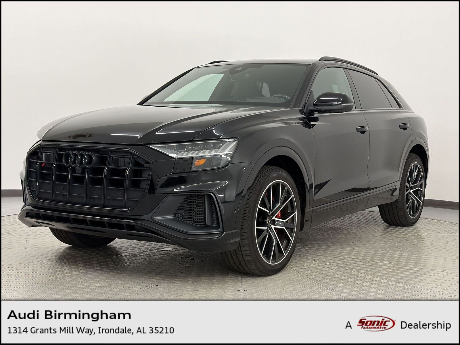 2022 AUDI SQ8