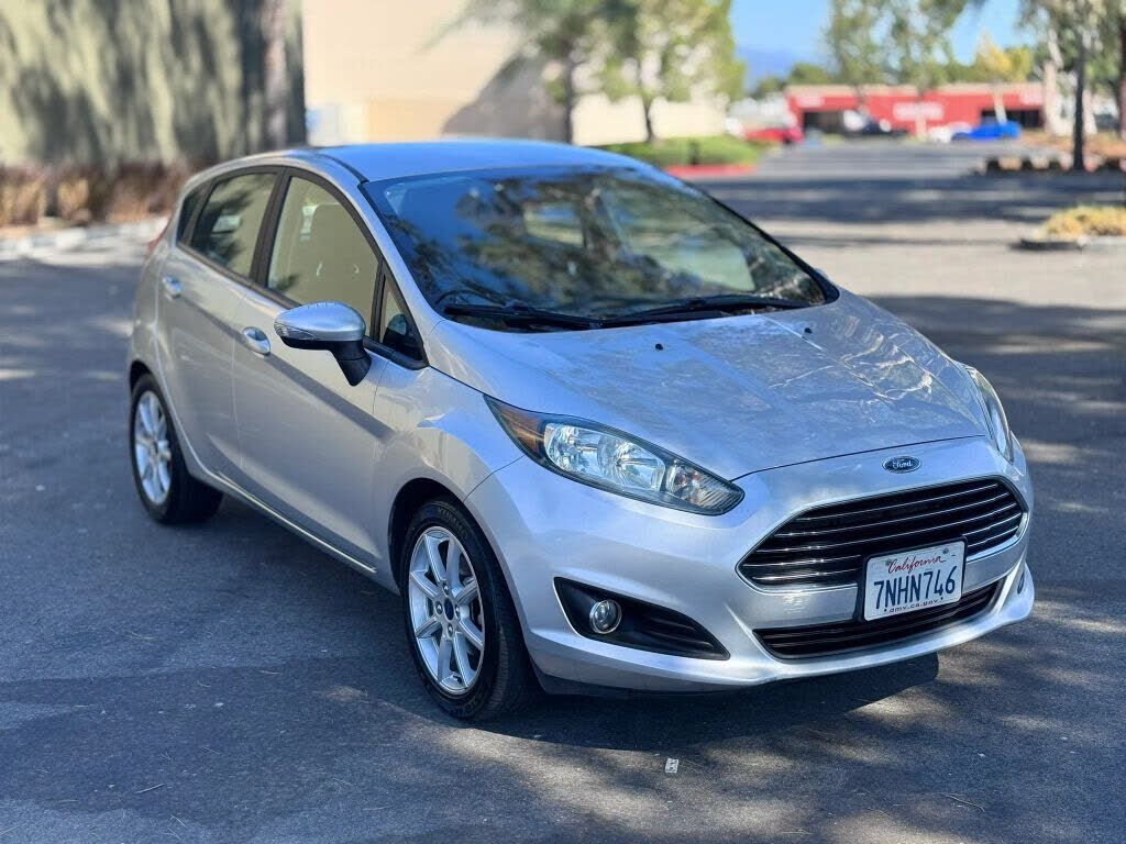 2016 FORD Fiesta