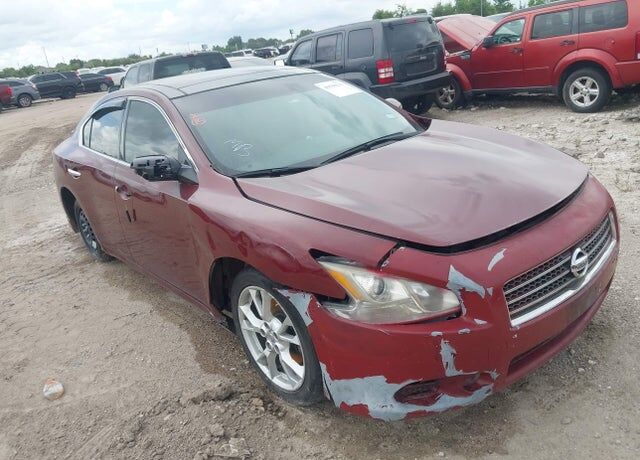 2012 NISSAN Maxima