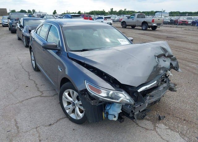 2011 FORD Taurus
