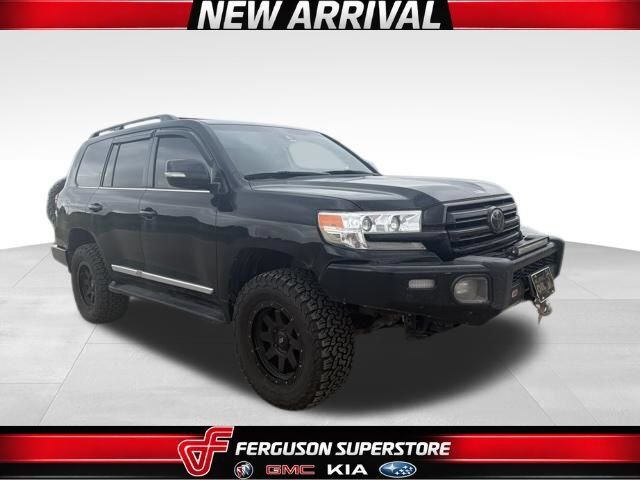 2018 TOYOTA Land Cruiser
